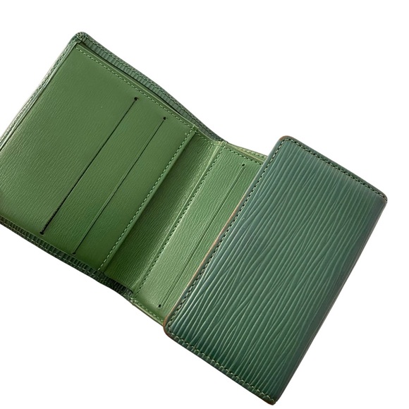 Louis Vuitton Green Epi Leather Wallet - Picture 7 of 12